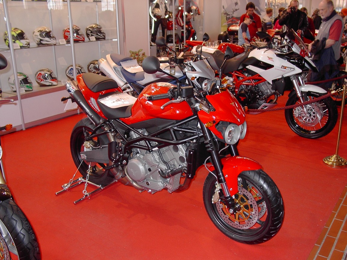 IM005348